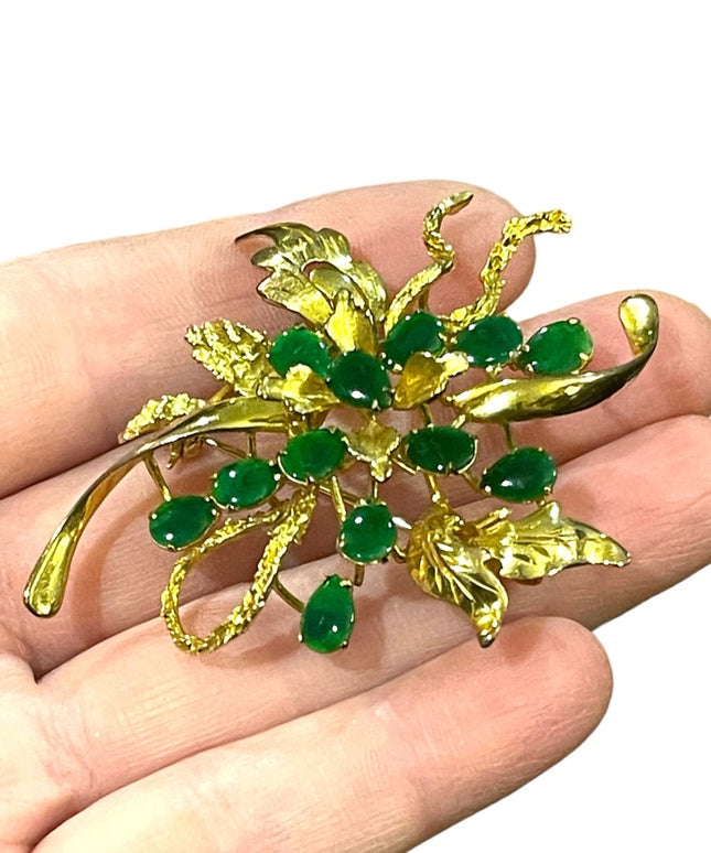 - Stunning large Vintage 14K gold  Jade fancy brooch