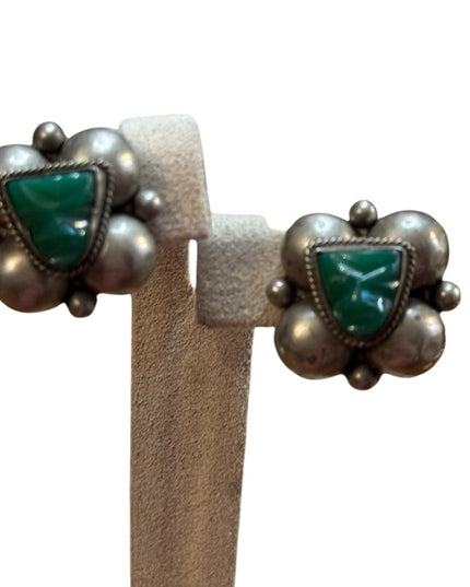 Vintage Green onyx Stone Aztec Mayan Silver Mexico  Earrings screw Back