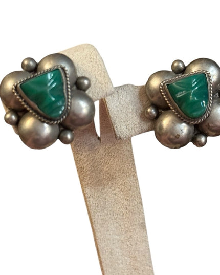Vintage Green onyx Stone Aztec Mayan Silver Mexico  Earrings screw Back