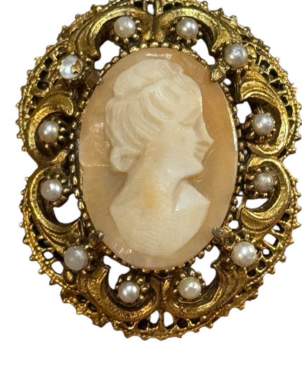 Florenza Gold Tone Carved Shell Cameo Pendant Brooch, Signed