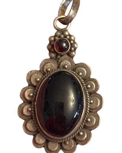 Elegant Vintage sterling silver 925  Black onyx Stone Pendant
