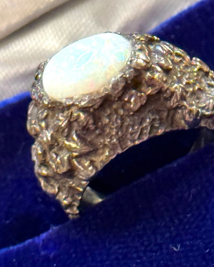 Elegant SZ 3 Opal domed Ring sterling silver 925 Vintage floral work