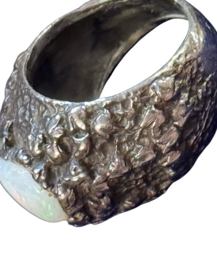 Elegant SZ 3 Opal domed Ring sterling silver 925 Vintage floral work