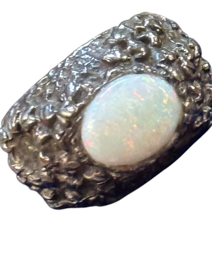 Elegant SZ 3 Opal domed Ring sterling silver 925 Vintage floral work