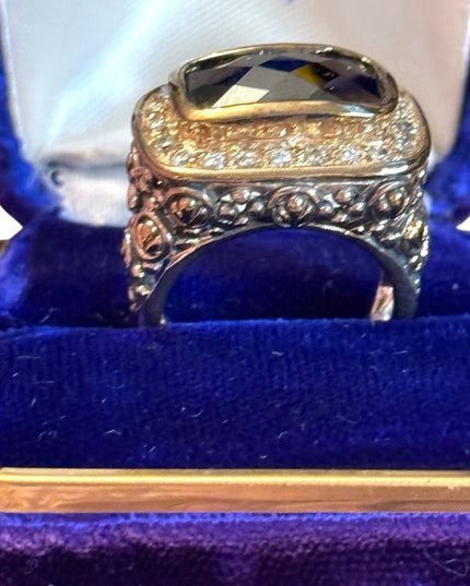 Elegant Black Stone 925 Sterling silver scroll work statement Ring  Crystal