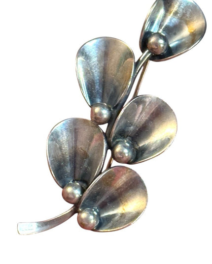 Vintage Silver Leaf Brooch Sterling Silver NE FROM Denmark

Niels Erik