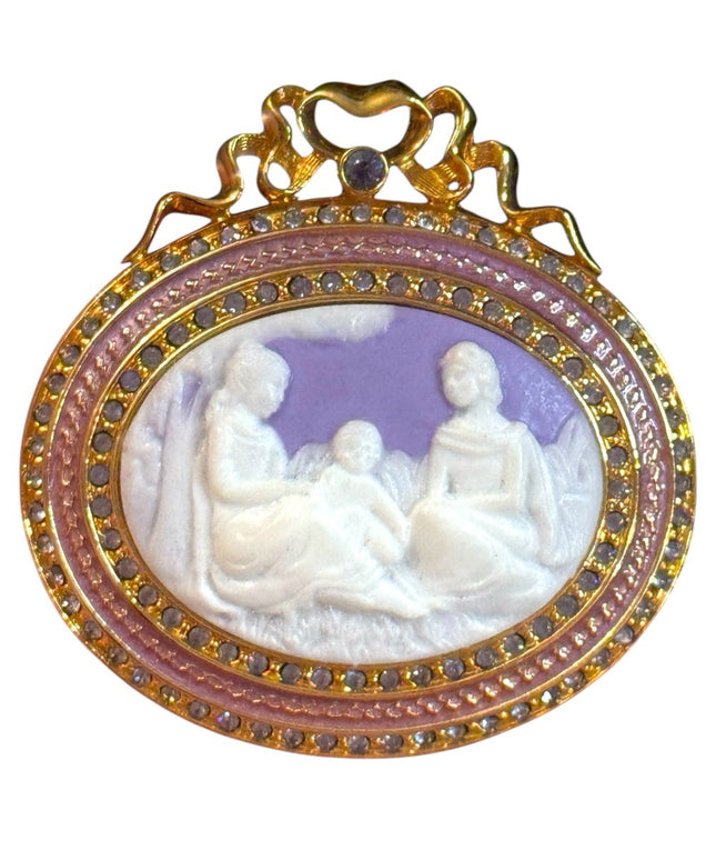 Lovely Joan Rivers  Purple resin  & cryetal Gold Roman scene Cameo Brooch LG