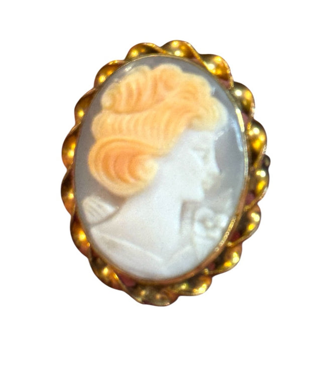 Elegant 12k GF Gold Filled Marboro Gold carved Shell Cameo Brooch pendant