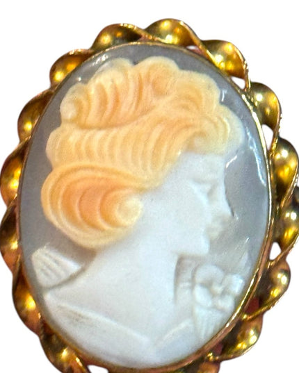 Elegant 12k GF Gold Filled Marboro Gold carved Shell Cameo Brooch pendant