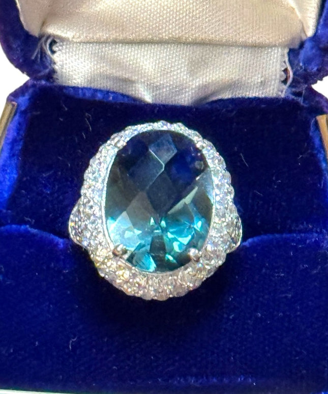 Elegant Sterling silver 925 ATI  Blue  Crystal Statement Ring