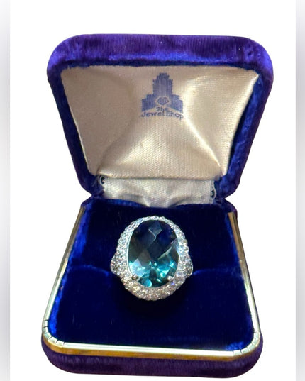 Elegant Sterling silver 925 ATI  Blue  Crystal Statement Ring