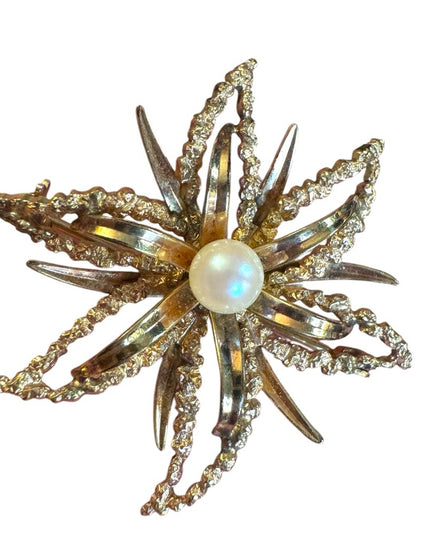 Elegant Gold filled floral brushed metal Pearl Brooch