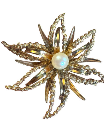 Elegant Gold filled floral brushed metal Pearl Brooch