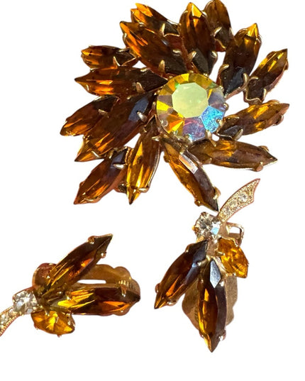 Elegant vintage 1950s Brown Crystal Jewelry Set Gold finish metal