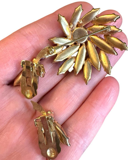 Elegant vintage 1950s Brown Crystal Jewelry Set Gold finish metal