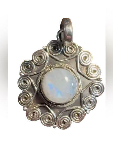 Elegant sterling Silver 925 Moonstone scrollwork Pendant