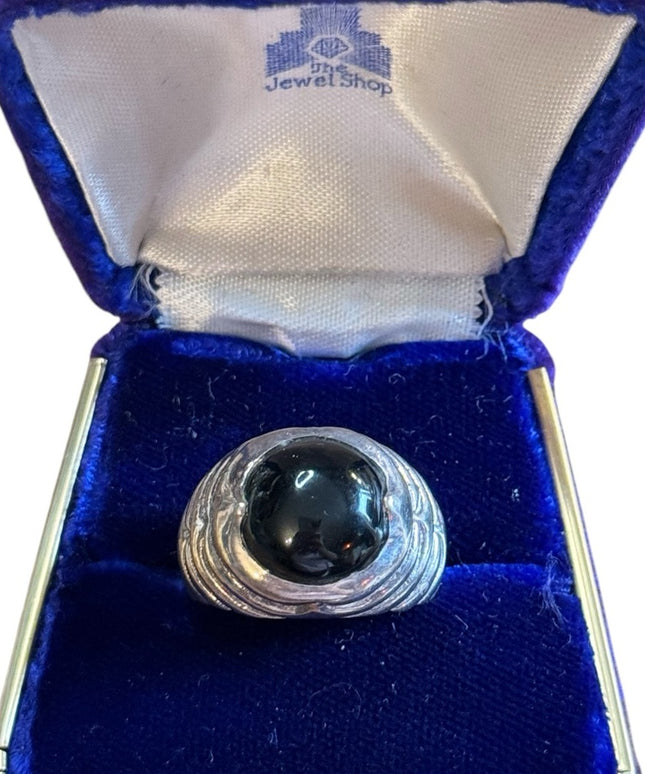 Lovely Vintage Mens Black onyx Domed statement ring 925 Sterling Southwestern