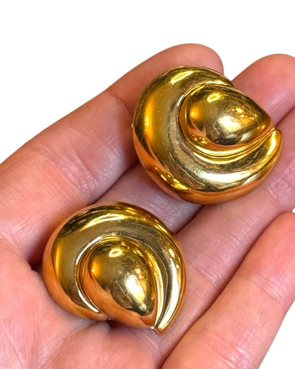 Elegant High quality Gold plt swirl fancy clip on Earrings