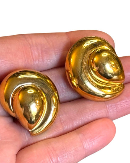 Elegant High quality Gold plt swirl fancy clip on Earrings