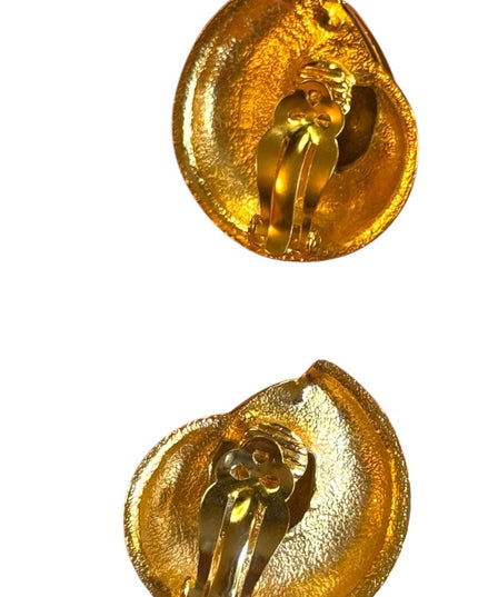 Elegant High quality Gold plt swirl fancy clip on Earrings