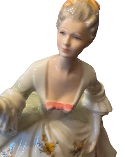 Royal Doulton 1985 “Diana” Figurine HN2468 English Bone