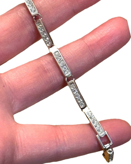 Elegant Swarovski Authentic Silver Rhodium plt Bracelet with Sparkling Crystals