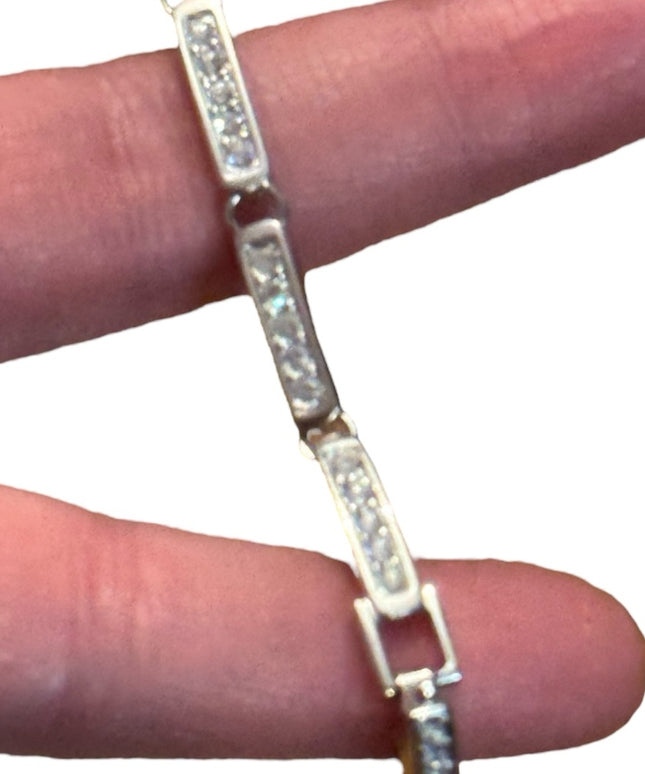 Elegant Swarovski Authentic Silver Rhodium plt Bracelet with Sparkling Crystals