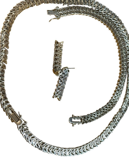 Elegant Silver Necklace bracelet and Earring Set coming