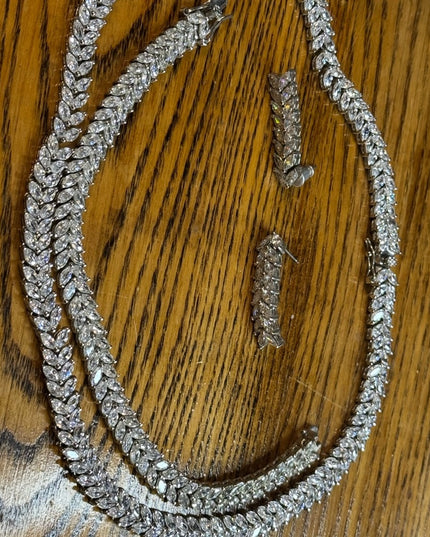 Elegant Silver Necklace bracelet and Earring Set coming