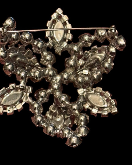 Elegant Vintage 1950s LG 3” Blue Crystal flower Brooch