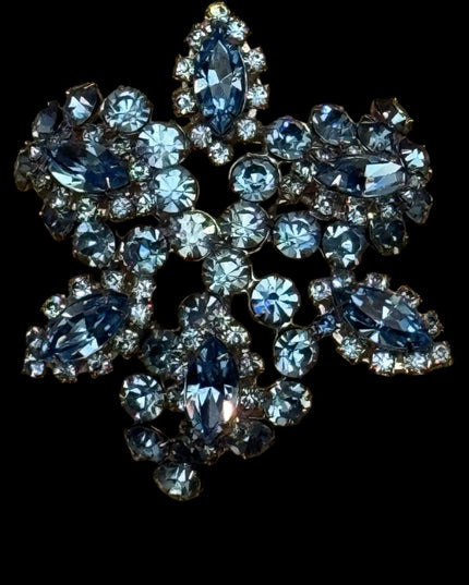 Elegant Vintage 1950s LG 3” Blue Crystal flower Brooch