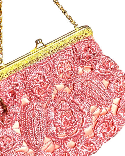 - Lovely vintage 1950s Mid century Pink satin with crochet flower ITALY purse