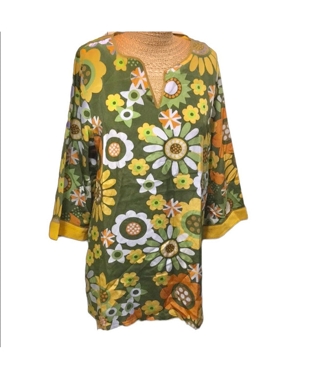 Bob  Mackie NWT Flower silk Mid sleeve blouse New green vintage 1980s