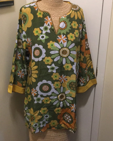 Bob  Mackie NWT Flower silk Mid sleeve blouse New green vintage 1980s