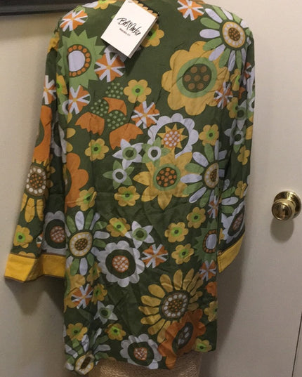 Bob  Mackie NWT Flower silk Mid sleeve blouse New green vintage 1980s