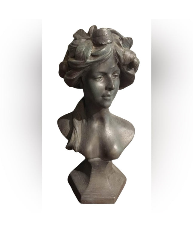 Elegant Art Deco Nouveau Large Vintage Plaster Bust Sculpture statue