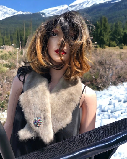 Vintage 33” Silver mink fur stole Collar scarf