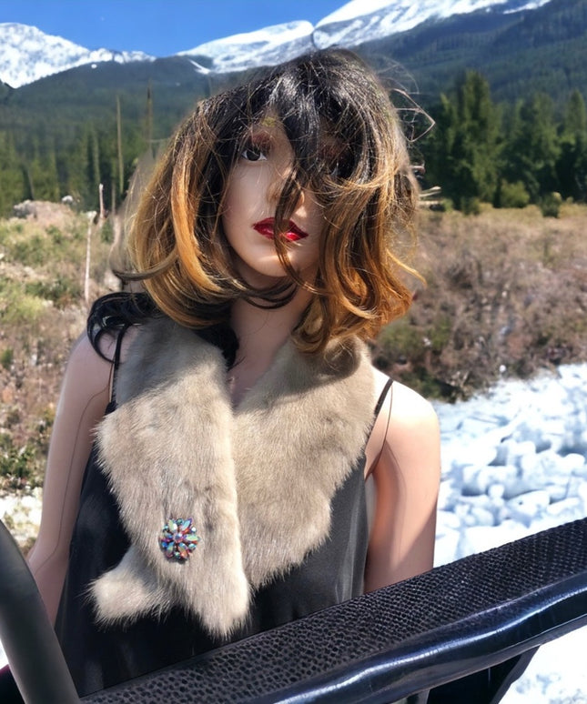 Vintage 33” Silver mink fur stole Collar scarf