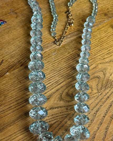 Lovely Joan Rivers blue resin plastic Lg bead necklace statement gold fin…