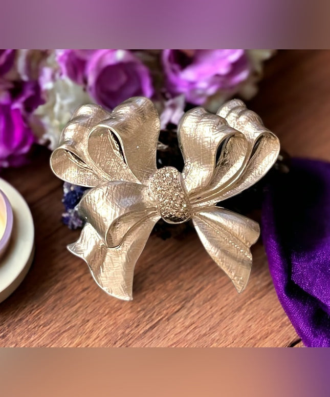 Stunning Silver textured rhinestone large bow brooch