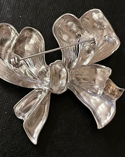 Stunning Silver textured rhinestone large bow brooch