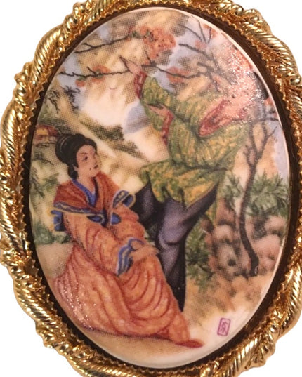 Vintage oval Ceramic Cameo asian geisha scene  pendant