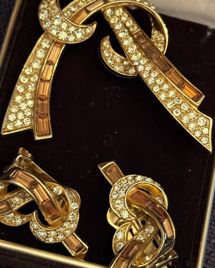 Vintage Stunning Gold Knot Brooch and Earrings Set Brown & clear crystals