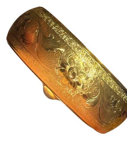 Vintage quality Gold plt Floral Engraved hinged Bangle