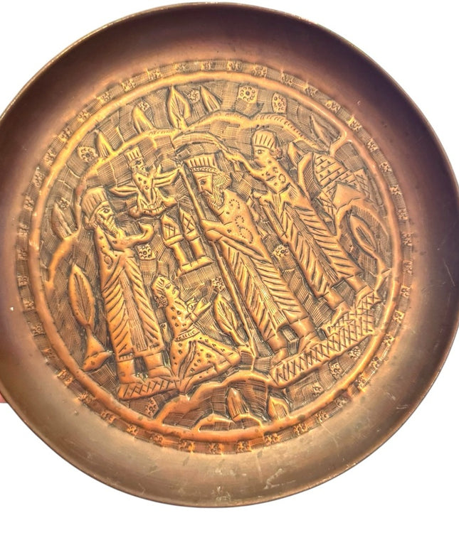 Antique quality  hand tooled Middle Eastern figural engraved copper dish plate