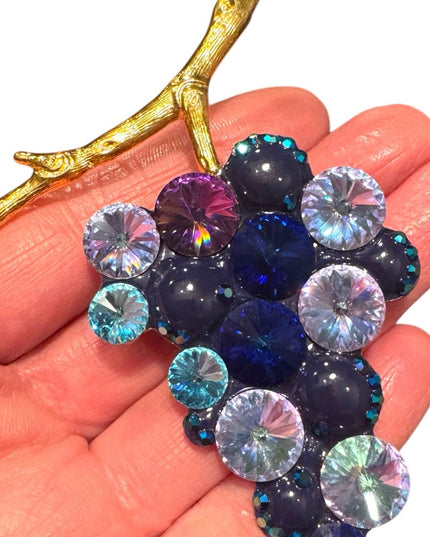 Vintage Purple blue clear crystal Grape Brooch with Gold plt Stem