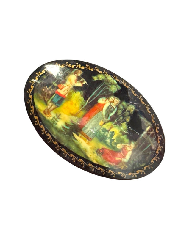 Vintage Decorative Oval Scenic Art Jewelry brooch Russian Lacquer Hand-Painted