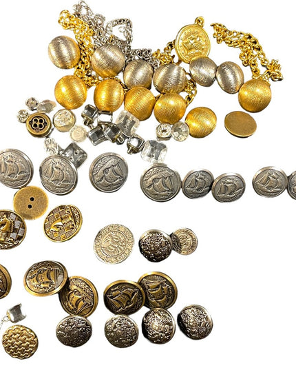 LOT Vintage collectible metal & glass buttons Sailboats gold silver bronze metal