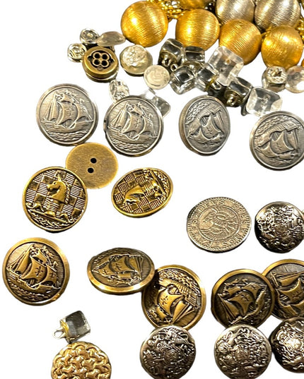 LOT Vintage collectible metal & glass buttons Sailboats gold silver bronze metal