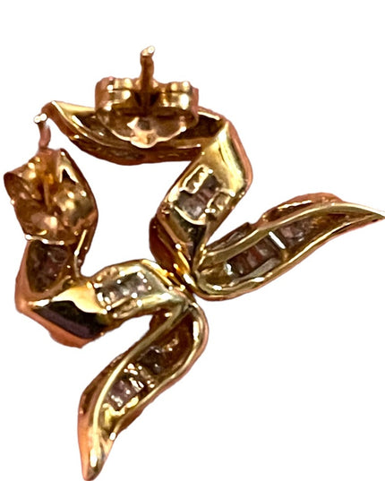 Stunning 10k solid gold Baguette diamond swirl earrings
